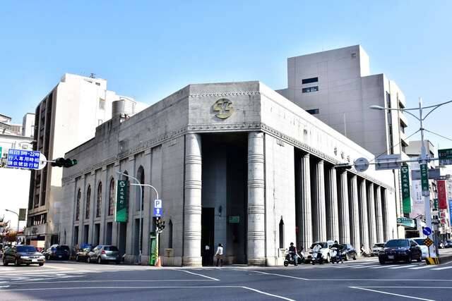 土地銀行台南分行(原日本勸業銀行台南支店)