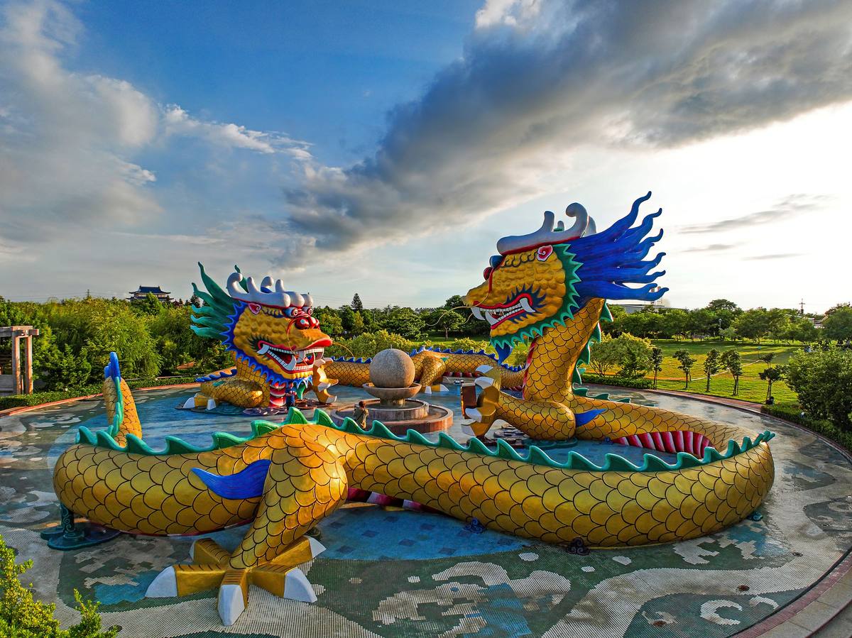 龍騰公園(4 優選-233-張惠媚-7-雙龍搶珠龍氣噴天-24吋)