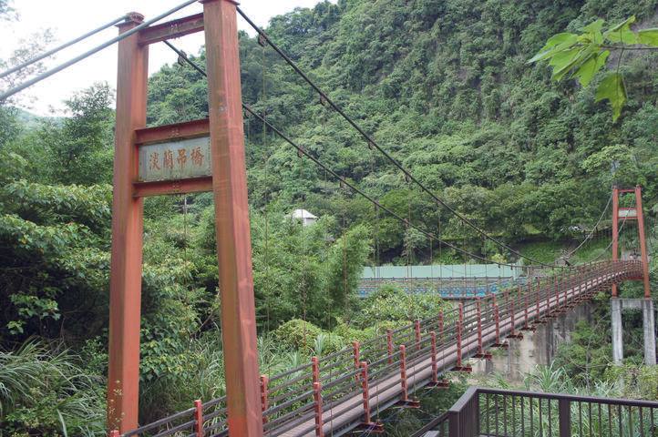 淡蘭吊橋(外按古道)