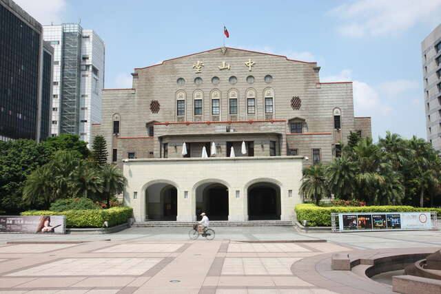臺北市中山堂(中山堂建築全景_攝影/王能佑)