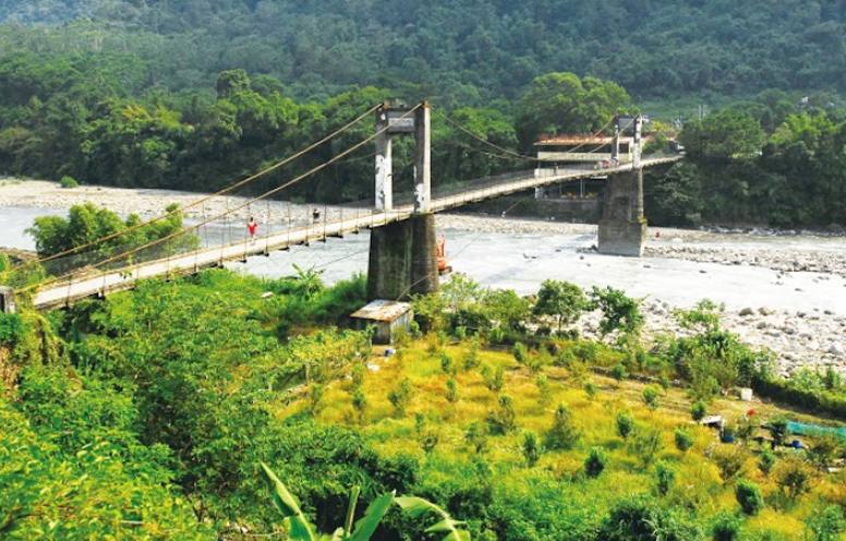 內灣吊橋