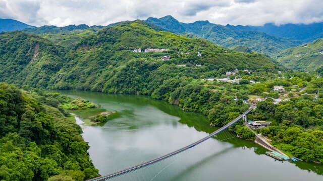 新溪口吊橋