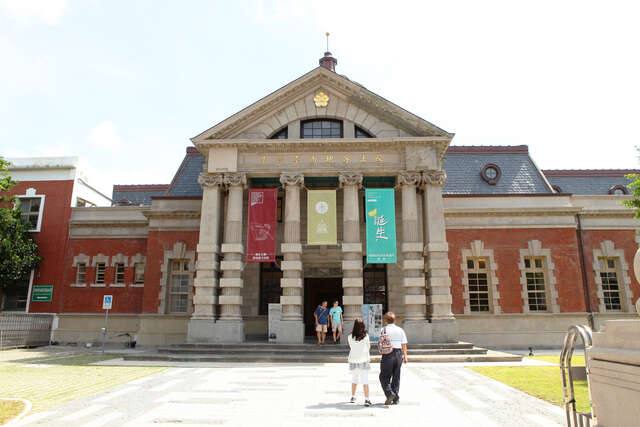 國定古蹟臺南地方法院(司法博物館)
