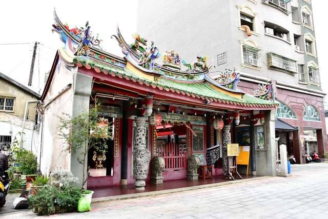 開基靈祐宮