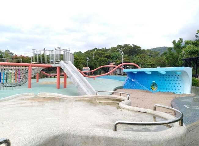 八里渡船頭公園
