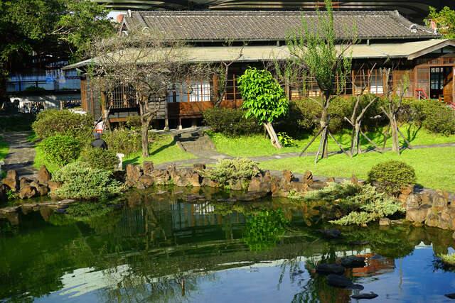 逸仙公園